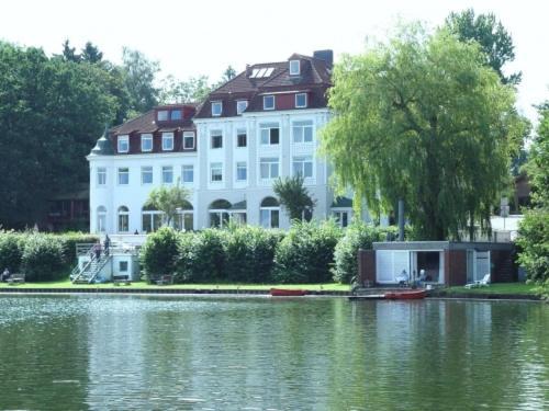 See Schlosshotel Am Kellersee Οϊτίν Εξωτερικό φωτογραφία