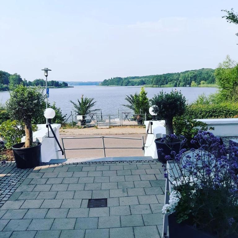See Schlosshotel Am Kellersee Οϊτίν Εξωτερικό φωτογραφία