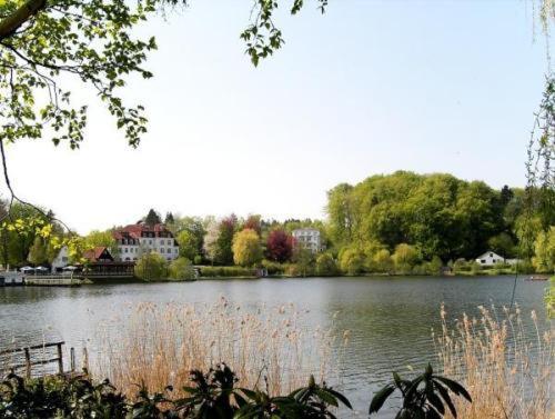 See Schlosshotel Am Kellersee Οϊτίν Εξωτερικό φωτογραφία